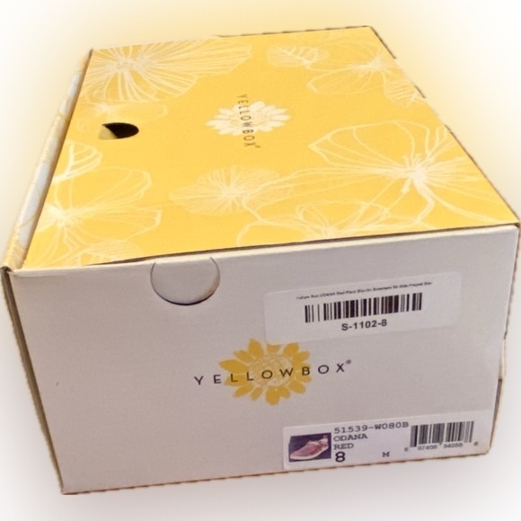 Yellow Box ODANA Red Plaid Slip On Sneakers W/ Side Frayed Star, Size 8, BNIB - Picture 13 of 15